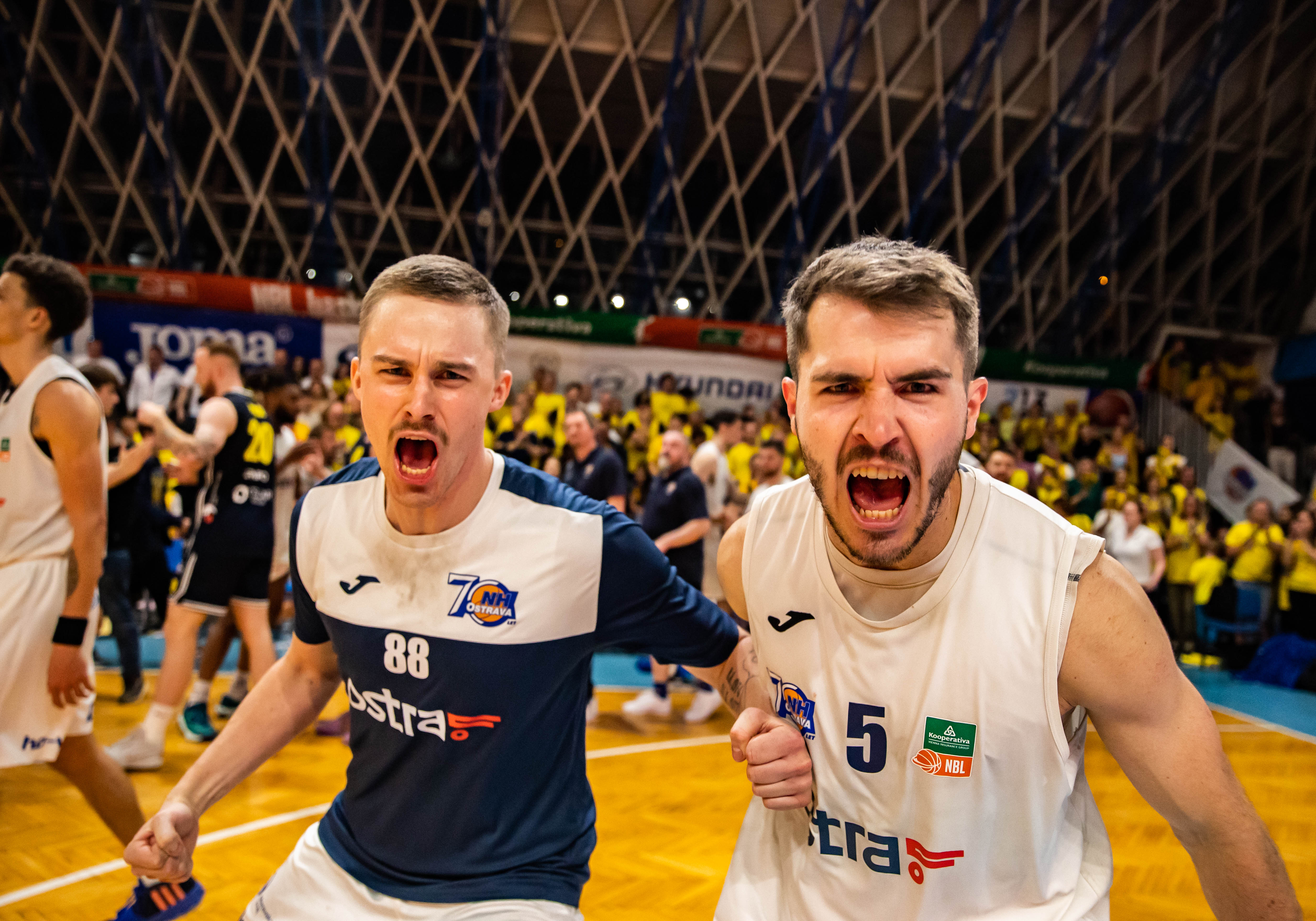 Ostravští basketbalisté dovršili senzaci! Porazili Opavu a postupují do semifinále!