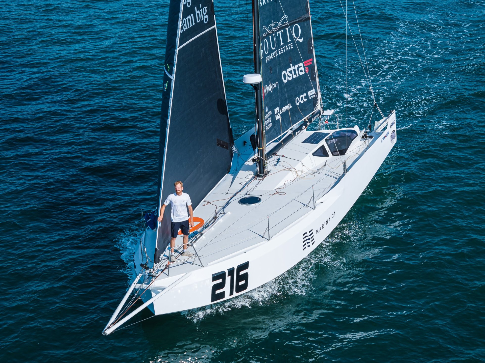 Nová jachta Ocean Call Milana Koláčka se připravuje na Route du Rhum 2026