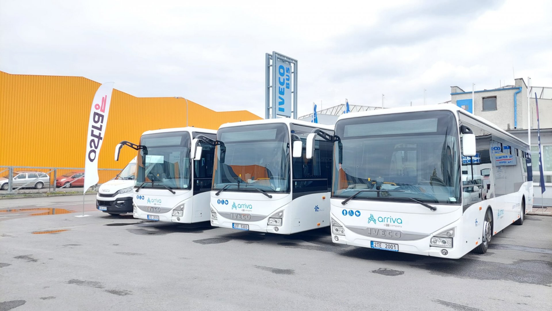 ARRIVA autobusy převzala nová vozidla pro Olomoucký kraj