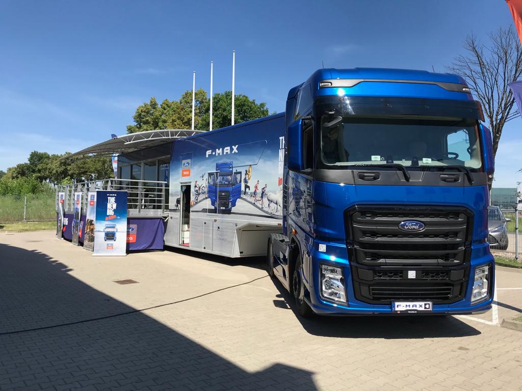 Prezentační návěs na prodej!